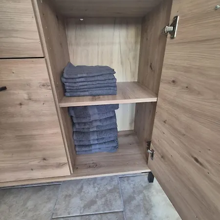Pro 4 Osoby, Apartman Vejprty
