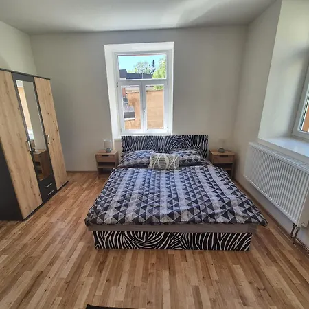 Pro 4 Osoby, Apartman Vejprty