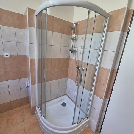 Pro 4 Osoby, Apartamento